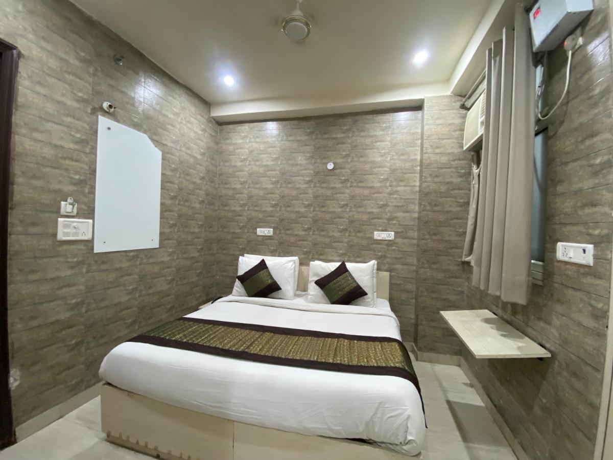 ניו דלהי Hotel Red Chilly מראה חיצוני תמונה