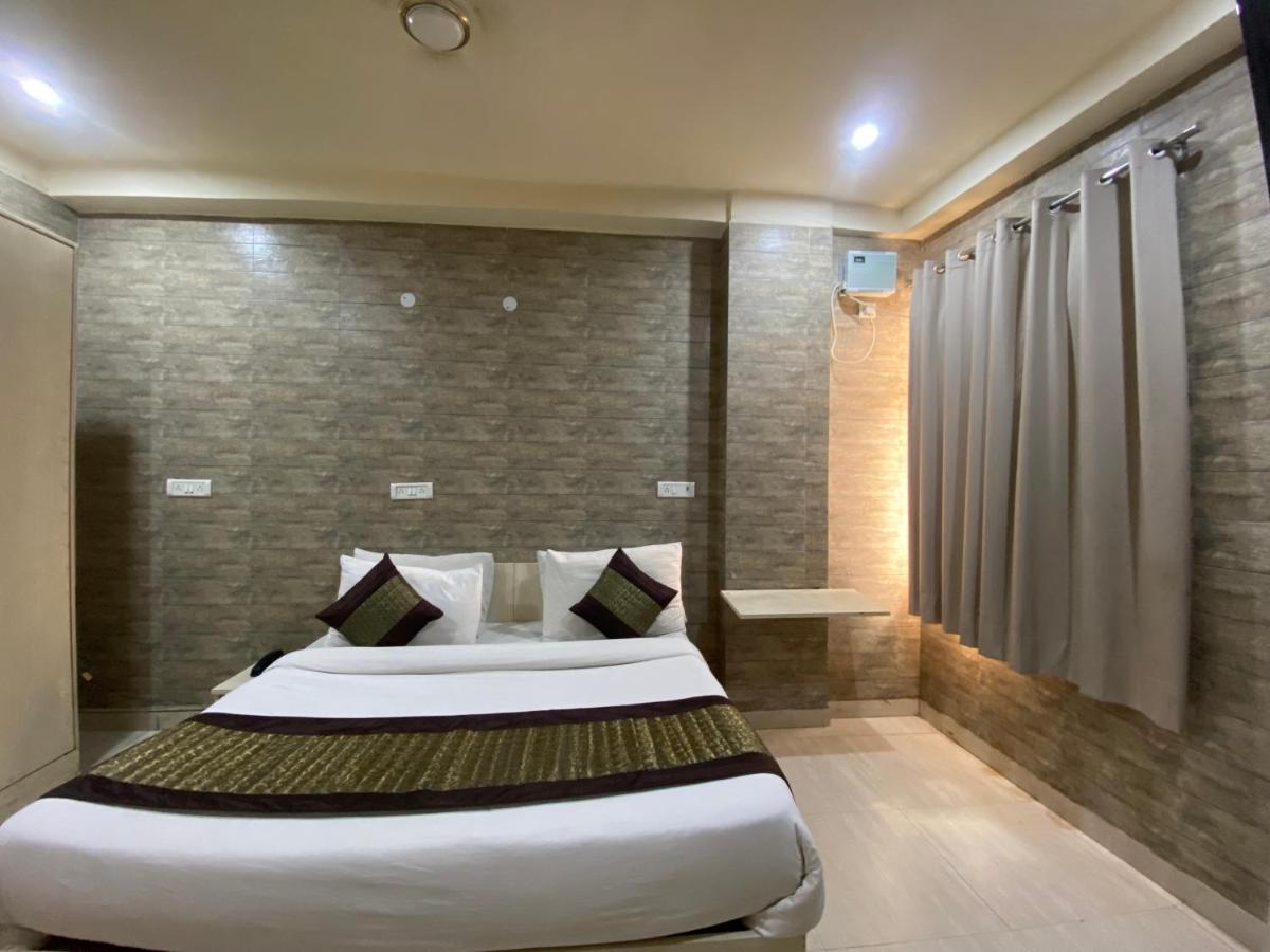 ניו דלהי Hotel Red Chilly מראה חיצוני תמונה