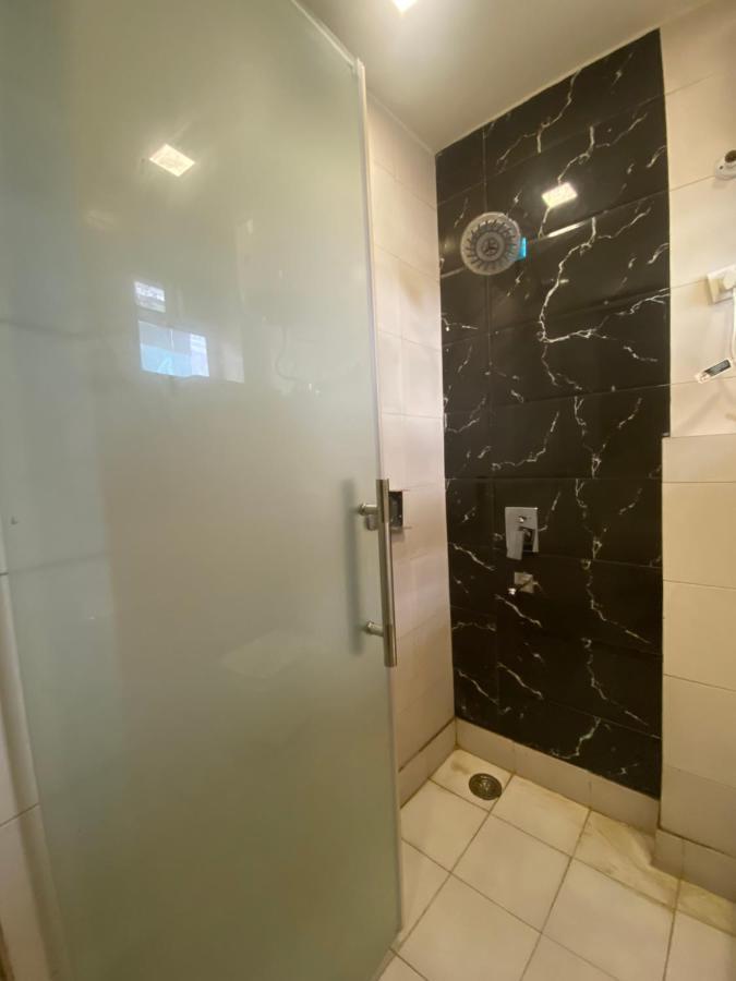 ניו דלהי Hotel Red Chilly מראה חיצוני תמונה