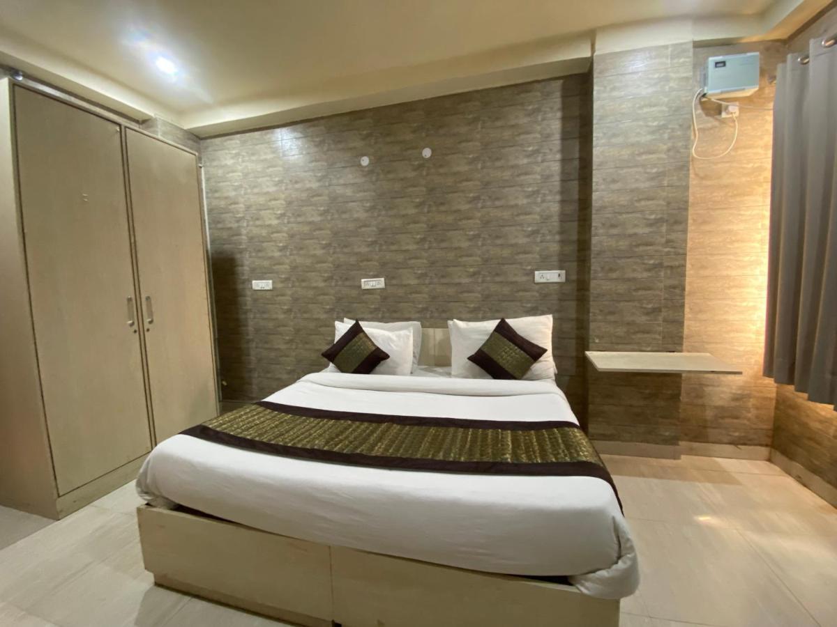 ניו דלהי Hotel Red Chilly מראה חיצוני תמונה