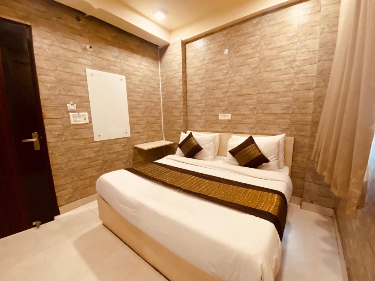 ניו דלהי Hotel Red Chilly מראה חיצוני תמונה